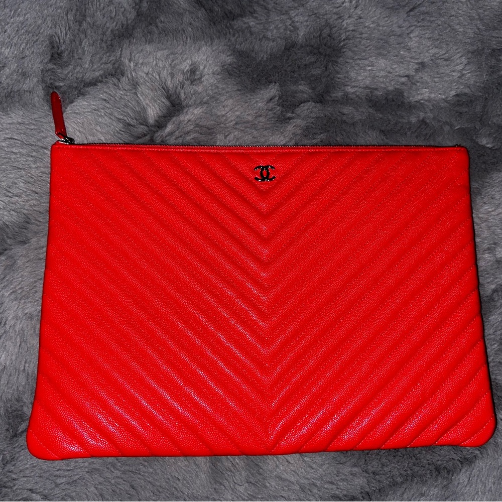 *SOLD* Red Chanel O Case Clutch Bag